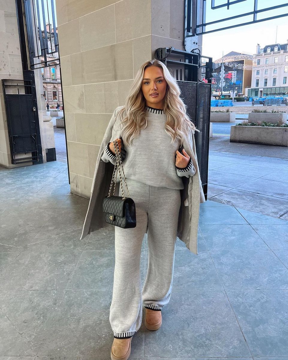 Chic, Cozy & Effortless – Stylish Knitted Co-Ord Set