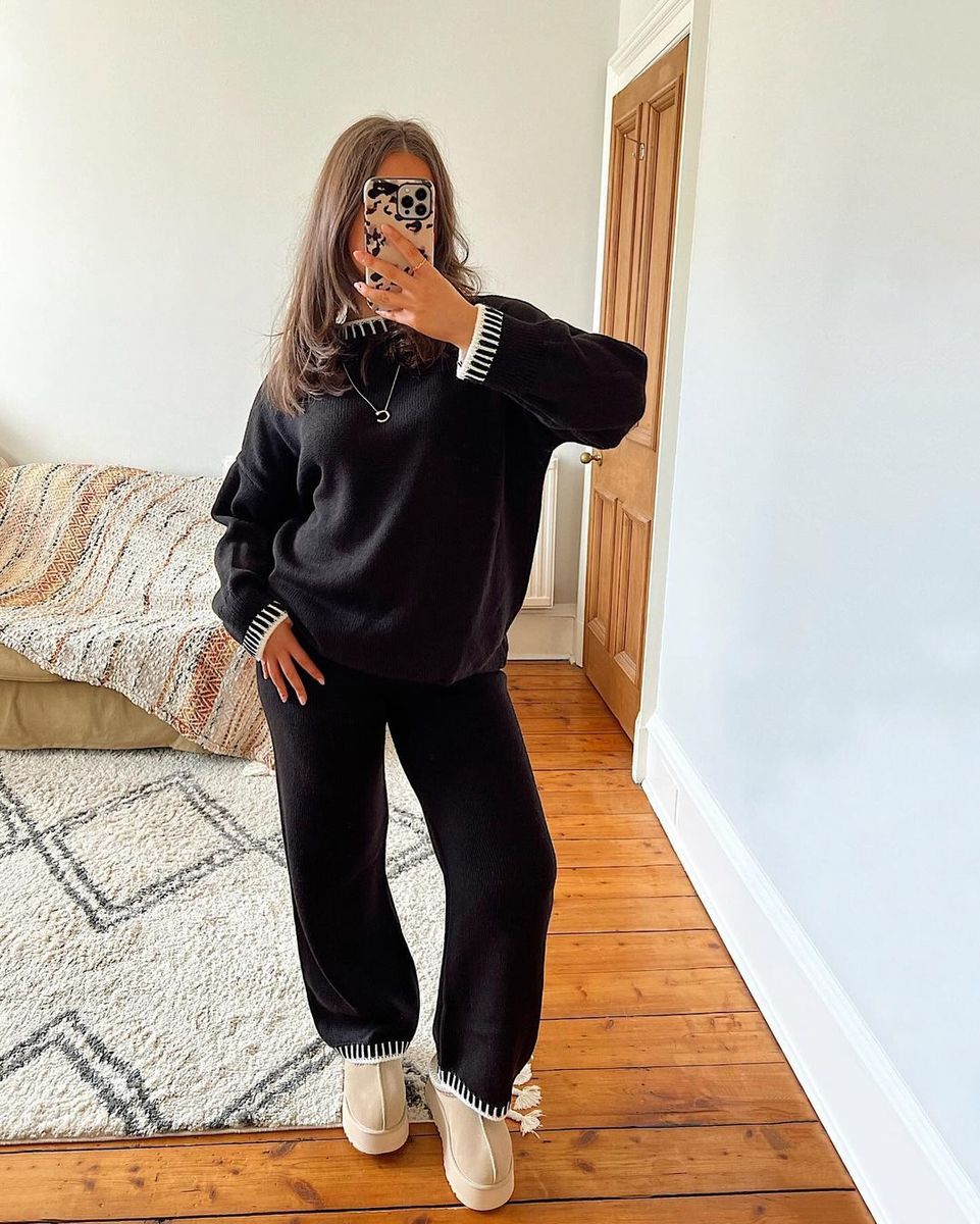 Chic, Cozy & Effortless – Stylish Knitted Co-Ord Set